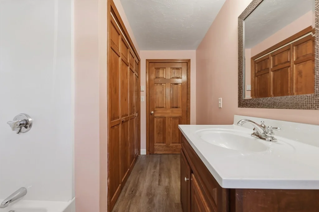 2 bed, 1 bath apartment for rent at 21 Janet Cir Unit 2, Shrewsbury — photo 38 of 42