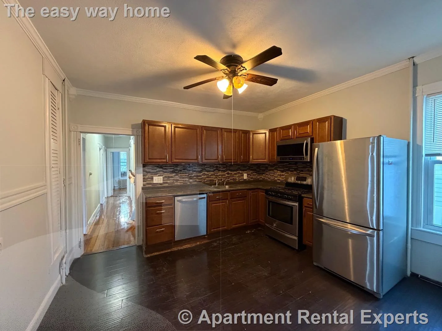 4 bed, 1 bath apartment for rent at 21 Jaques St Unit 2, Winter Hill — photo 4 of 14