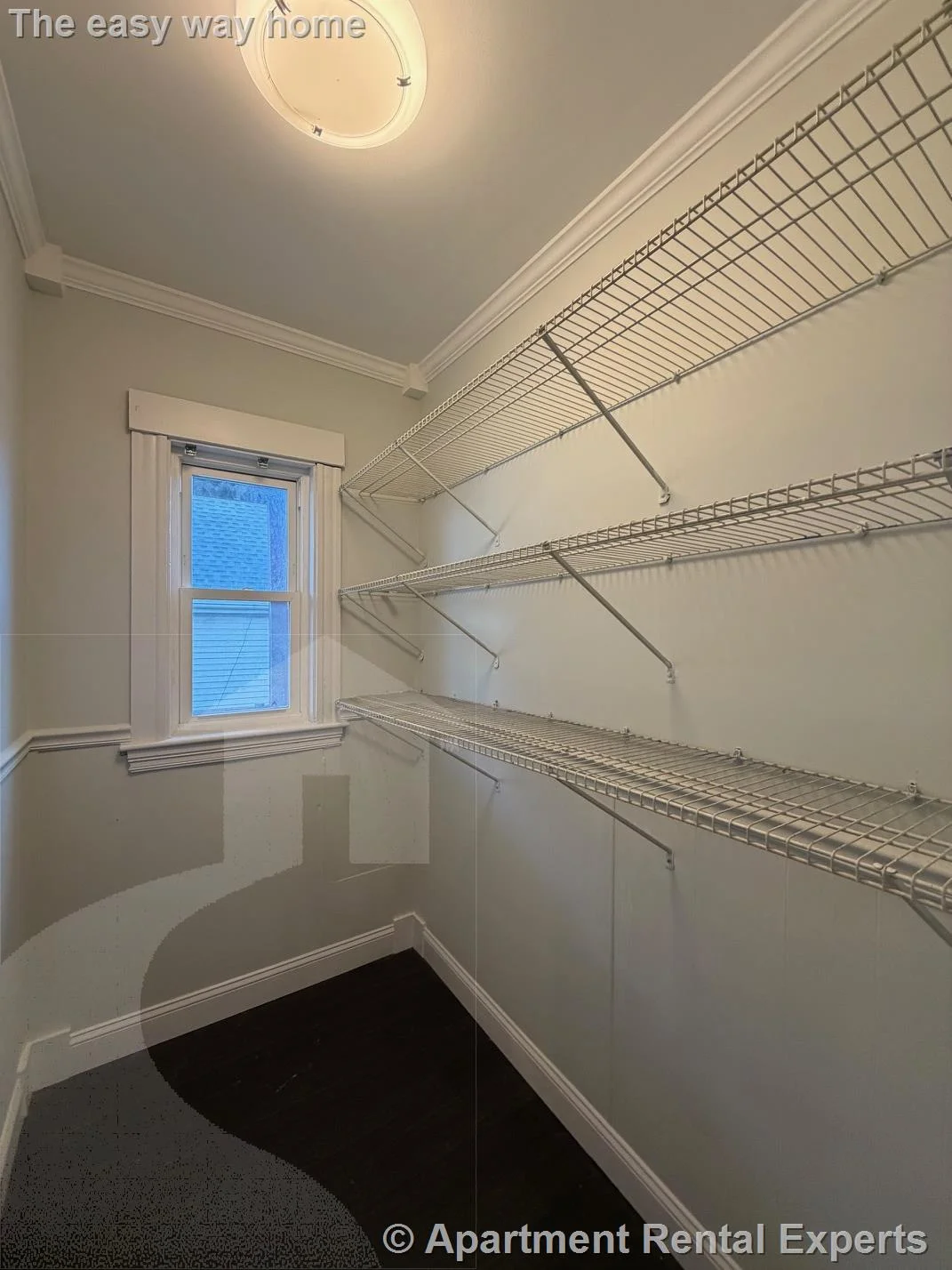 4 bed, 1 bath apartment for rent at 21 Jaques St Unit 2, Winter Hill — photo 3 of 14