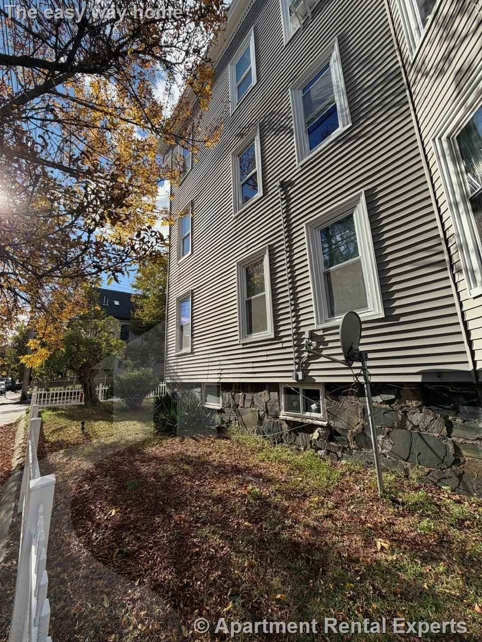 4 bed, 1 bath apartment for rent at 21 Jaques St Unit 2, Winter Hill — photo 2 of 14