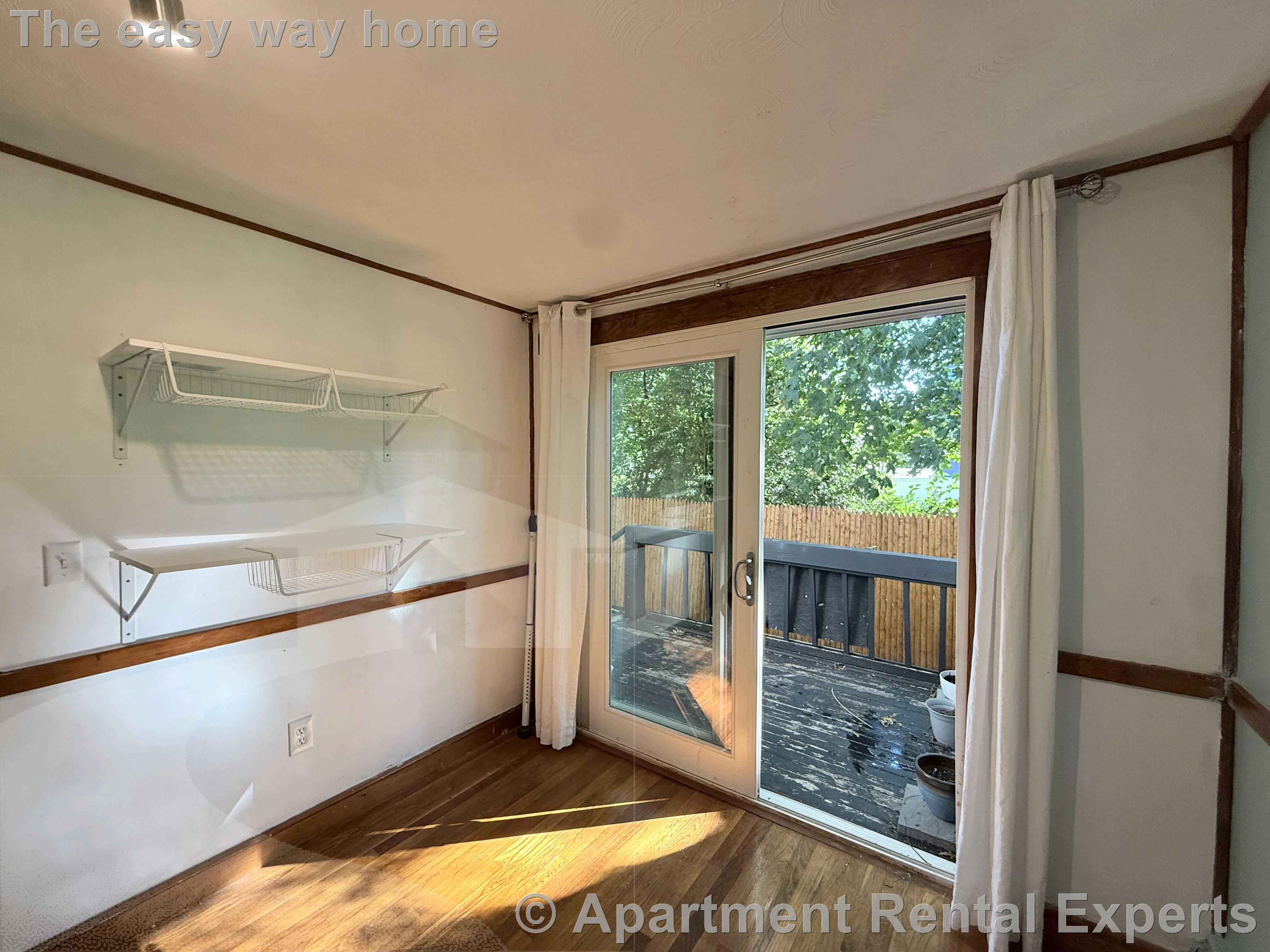 3 bed, 1 bath apartment for rent at 21 Jerome St, Arlington Line — photo 7 of 24