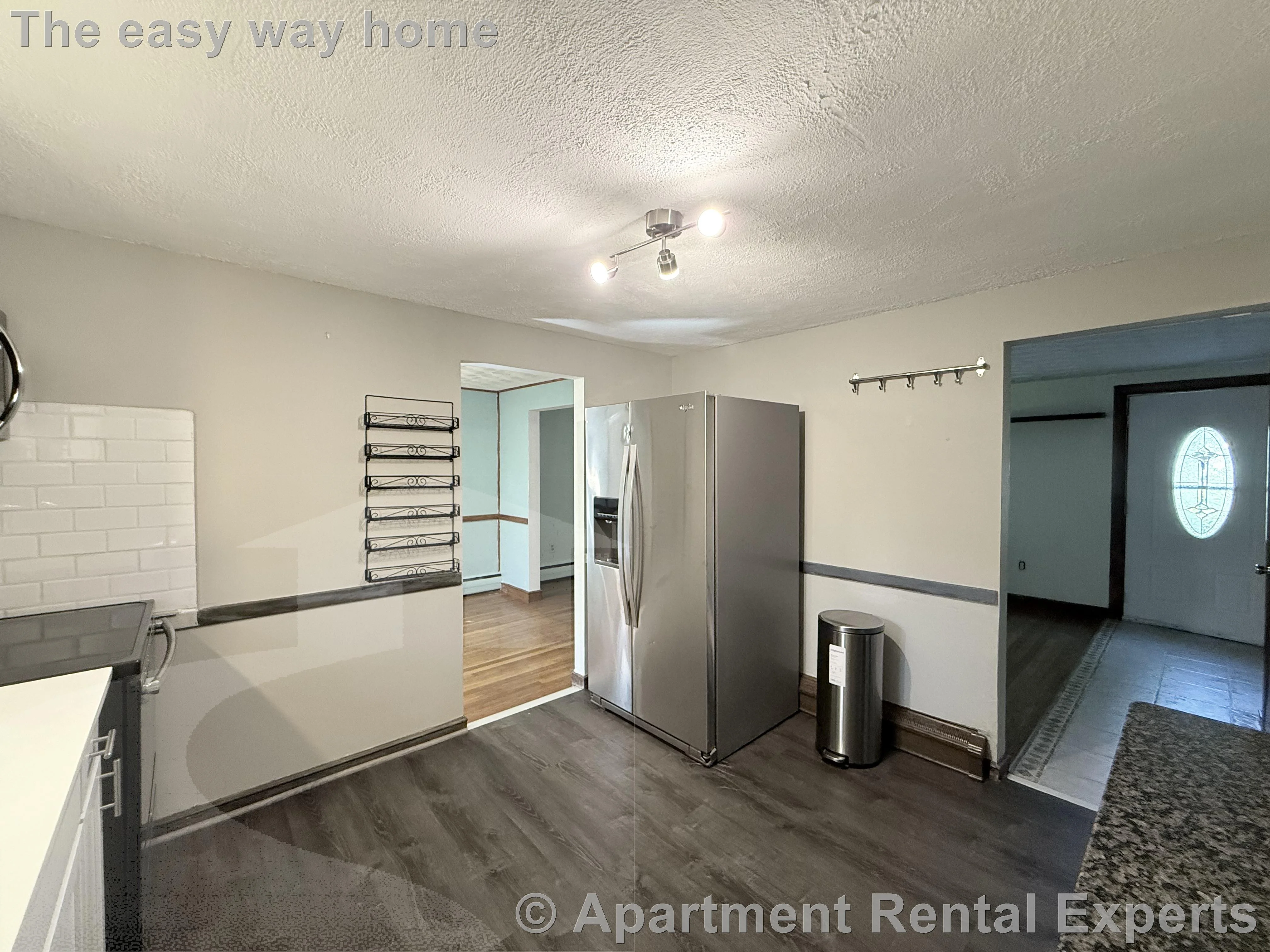 3 bed, 1 bath apartment for rent at 21 Jerome St, Arlington Line — photo 9 of 24