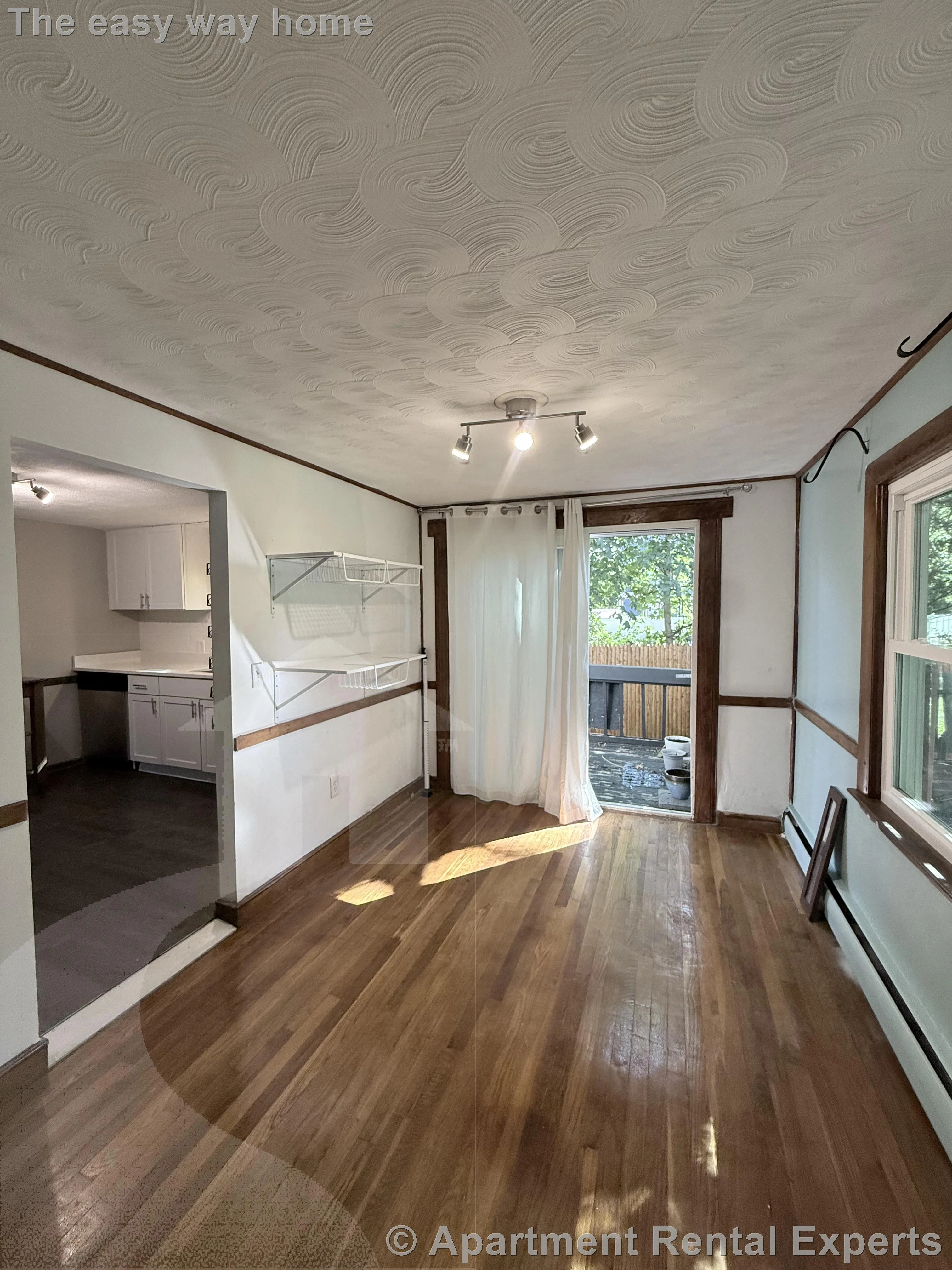 3 bed, 1 bath apartment for rent at 21 Jerome St, Arlington Line — photo 8 of 24