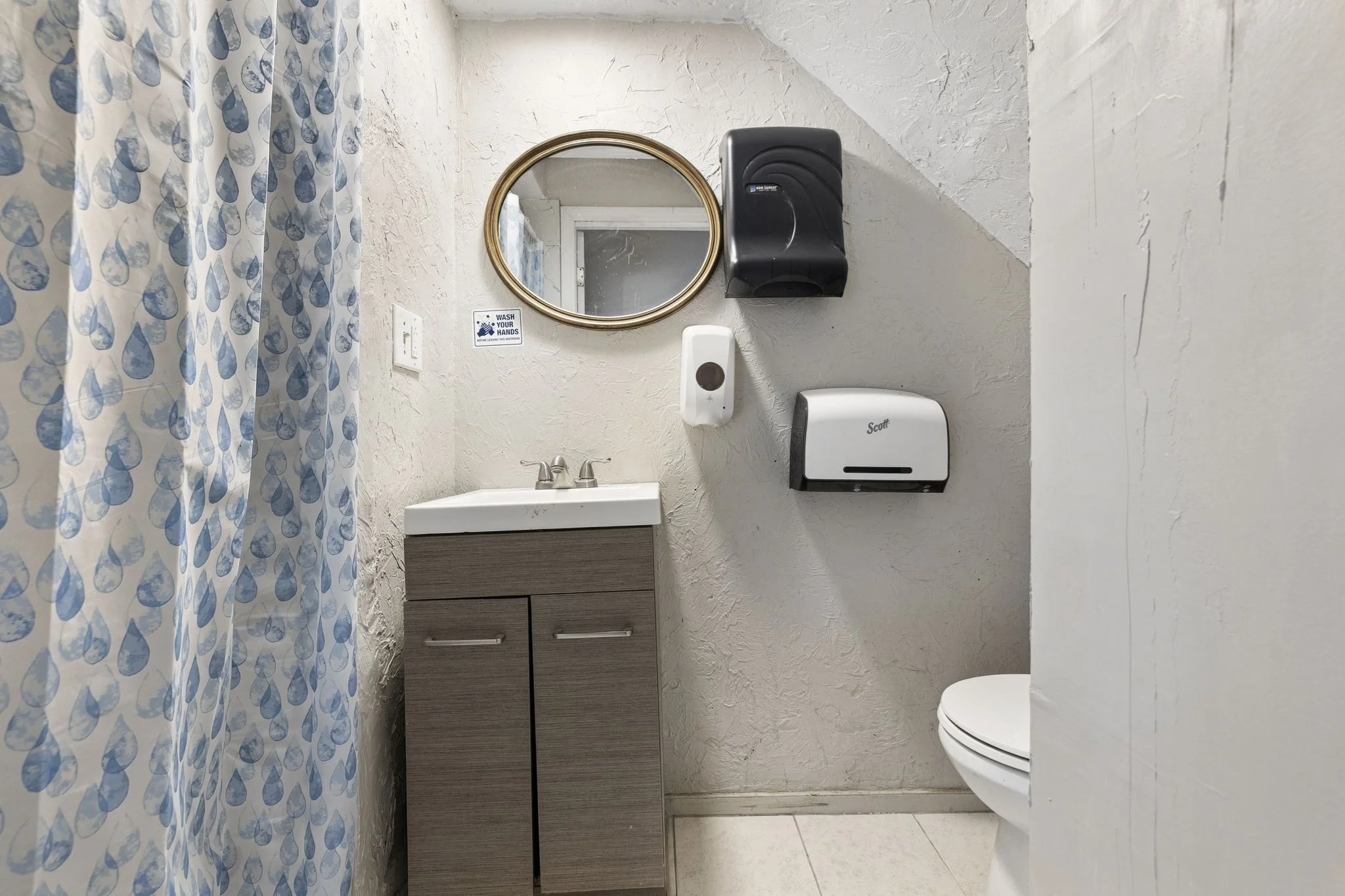 2 bed, 1 bath apartment for rent at 21 John St Unit 1, Attleboro — photo 12 of 15