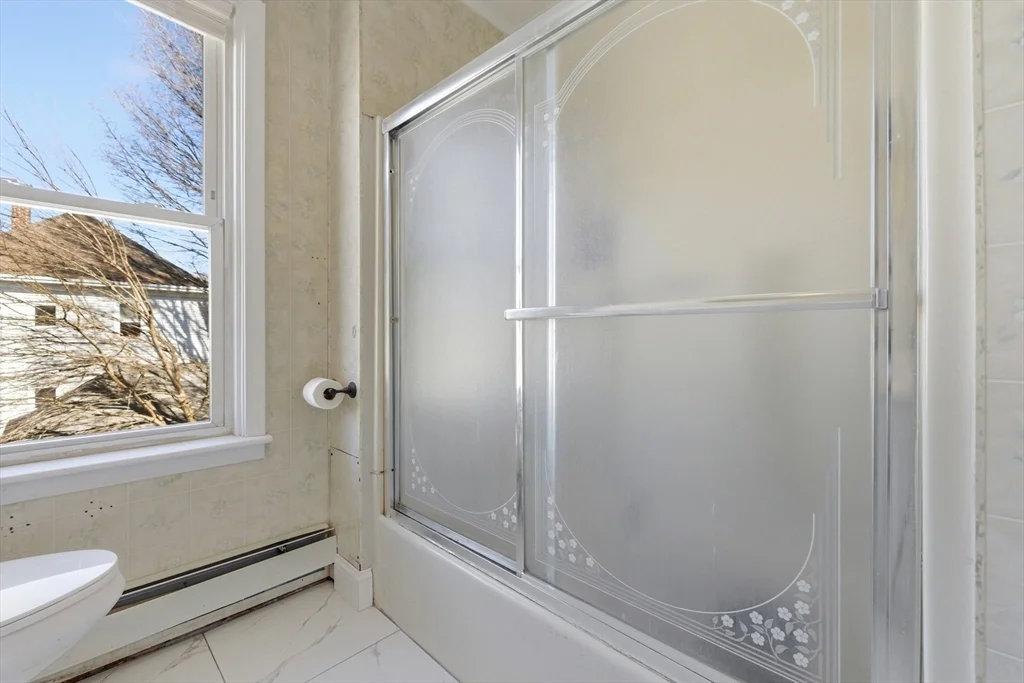 3 bed, 1 bath apartment for rent at 21 John St Unit 2, Attleboro — photo 13 of 19