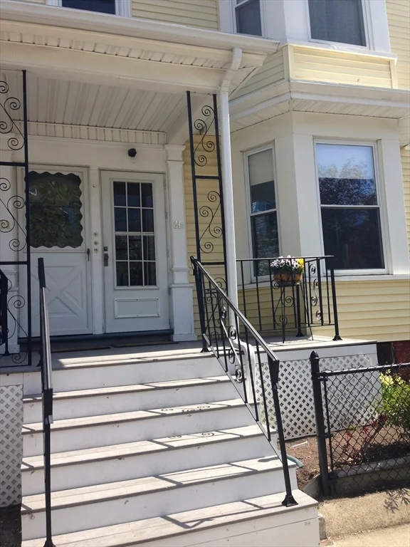 2 bed, 1 bath apartment for rent at 21 Kelly Rd Unit 1, Central Square — photo 10 of 10
