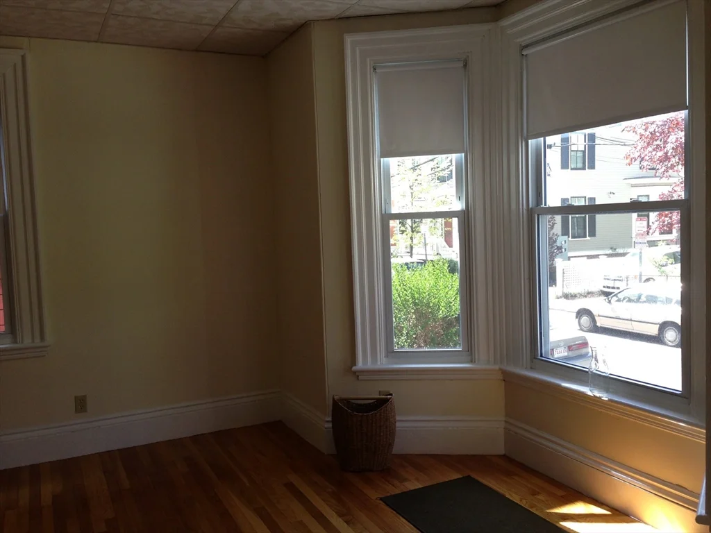 2 bed, 1 bath apartment for rent at 21 Kelly Rd Unit 1, Central Square — photo 4 of 10