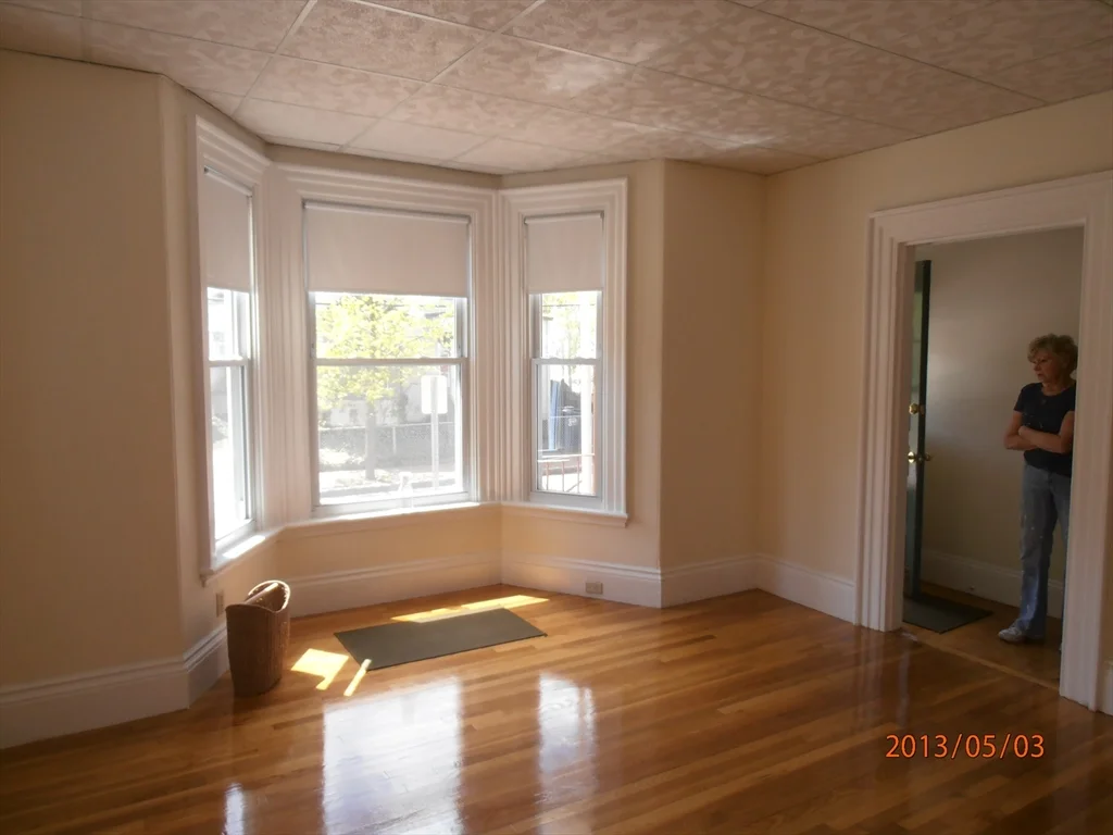 2 bed, 1 bath apartment for rent at 21 Kelly Rd Unit 1, Central Square — photo 3 of 10