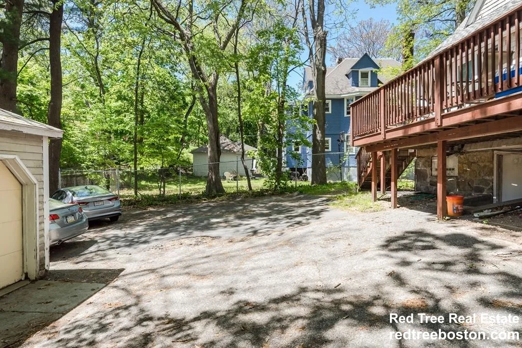 3 bed, 2 bath apartment for rent at 21 Kinross Rd Unit 3, Brighton — photo 13 of 14