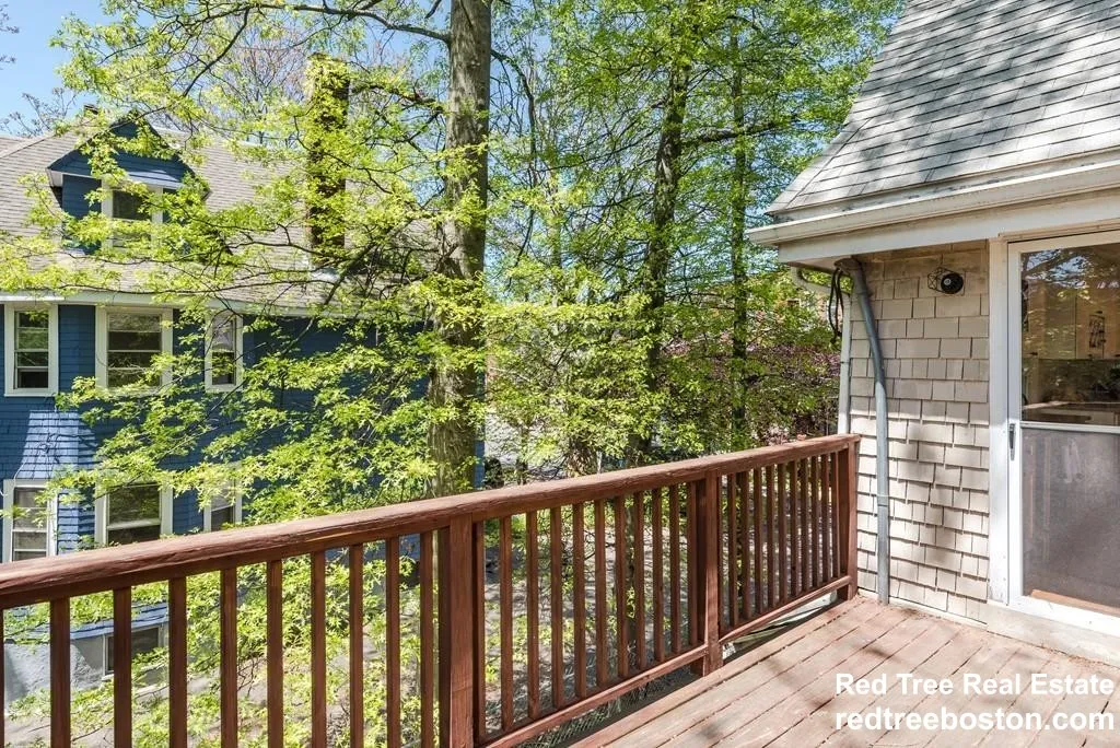 3 bed, 2 bath apartment for rent at 21 Kinross Rd Unit 3, Brighton — photo 18 of 19