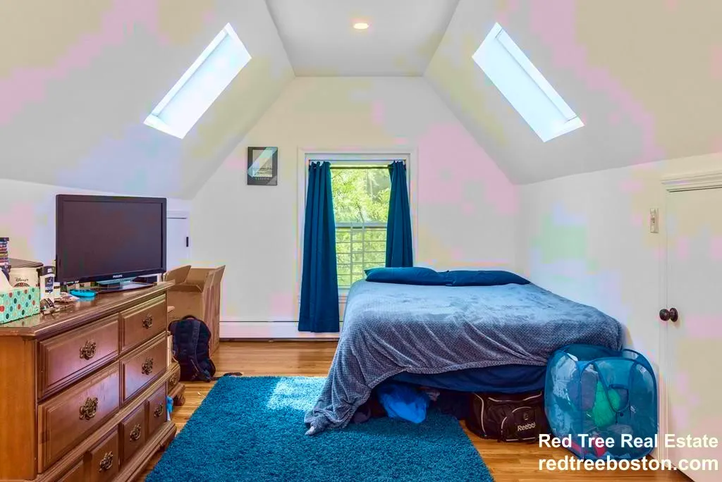 3 bed, 2 bath apartment for rent at 21 Kinross Rd Unit 3A, Brighton — photo 13 of 16