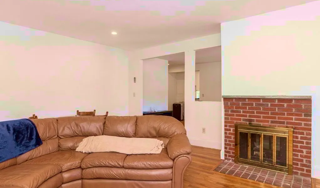3 bed, 2 bath apartment for rent at 21 Kinross Rd Unit 3A, Brighton — photo 7 of 16