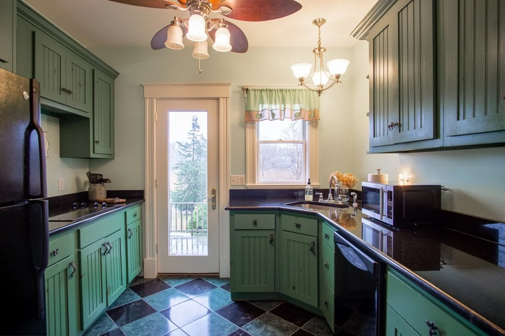 1 bed, 1 bath apartment for rent at 21 Landing Rd Unit 1, Kingston — photo 13 of 31