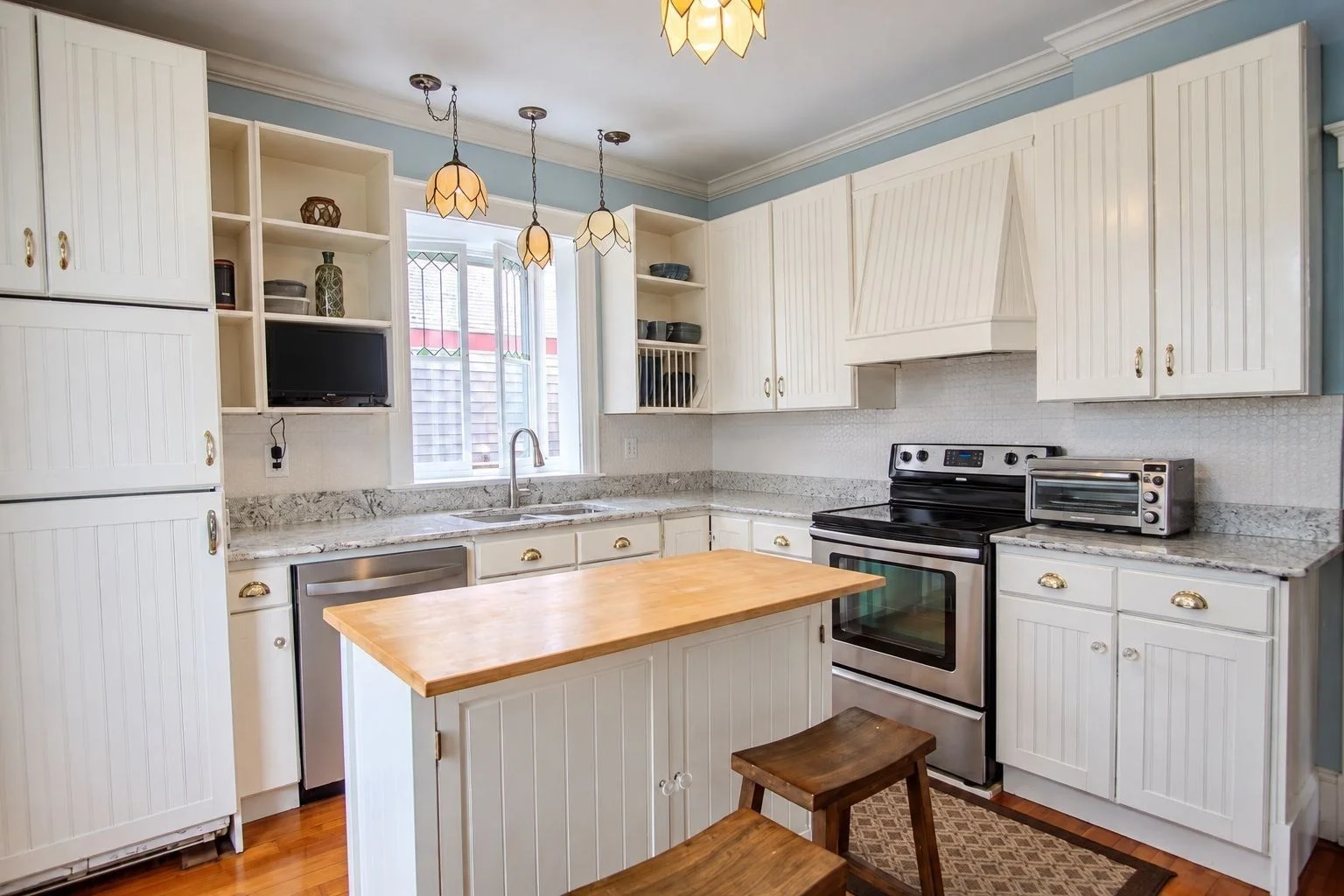 3 bed, 2 bath apartment for rent at 21 Landing Rd Unit 2, Kingston — photo 8 of 27
