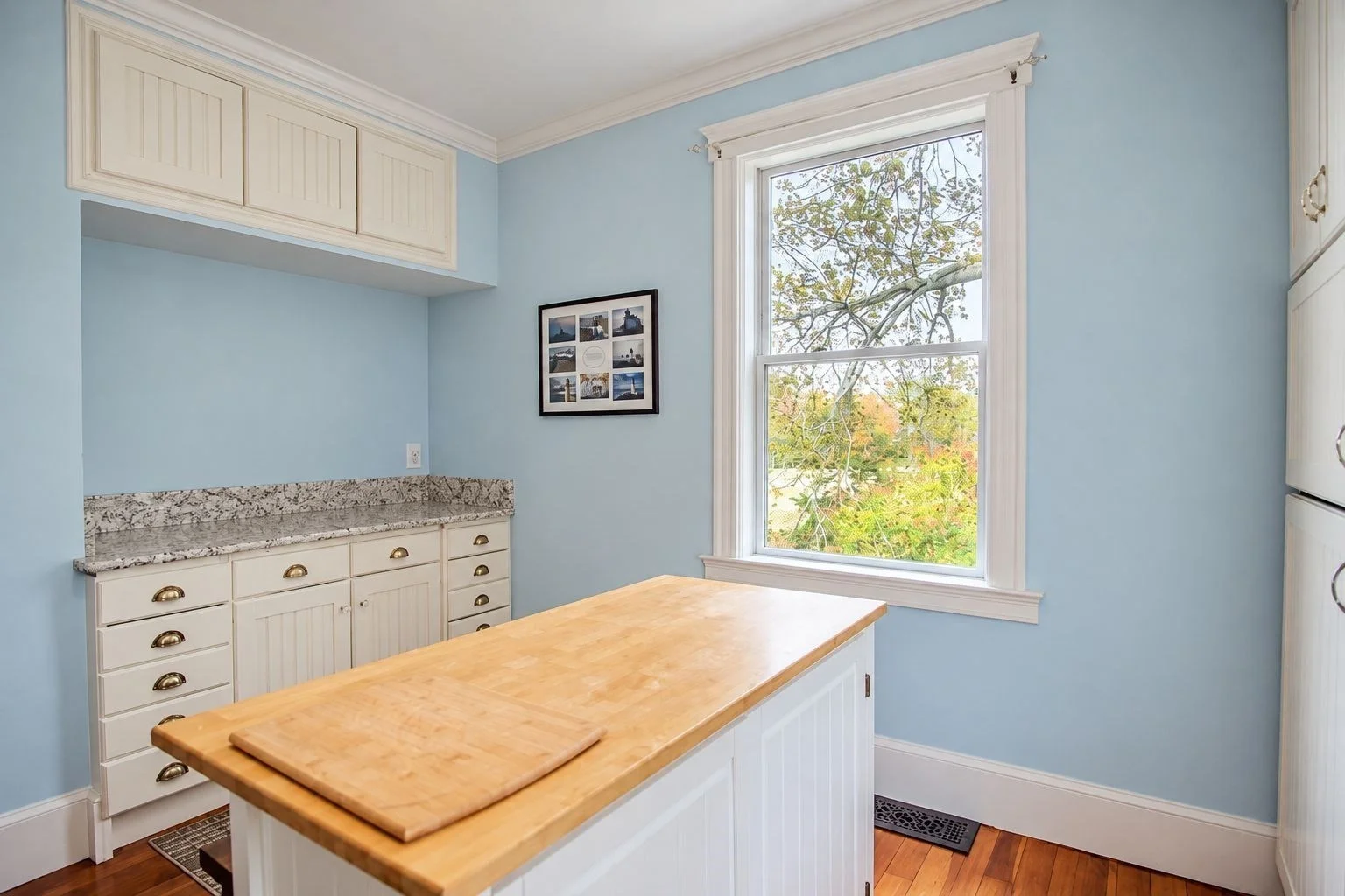 3 bed, 2 bath apartment for rent at 21 Landing Rd Unit 2, Kingston — photo 10 of 27