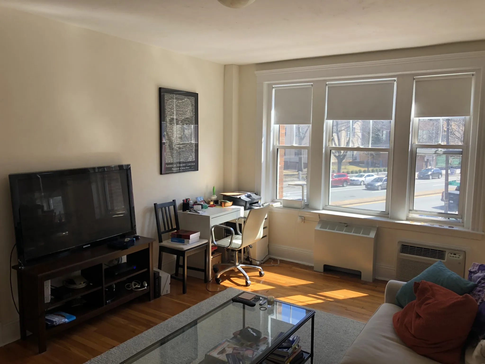 2 bed, 1 bath apartment for rent at 21 Langdon St Unit 1, Neighborhood Nine — photo 5 of 28
