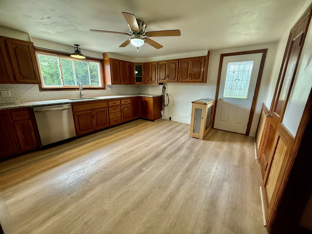 2 bed, 1 bath apartment for rent at 21 Langlois Ave Unit 1, Southbridge — photo 11 of 11