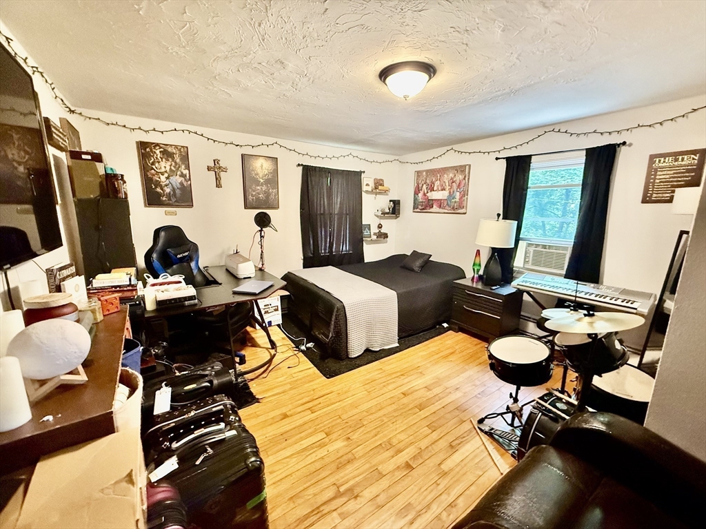 3 bed, 1 bath apartment for rent at 21 Langlois Ave Unit 2, Southbridge — photo 8 of 8