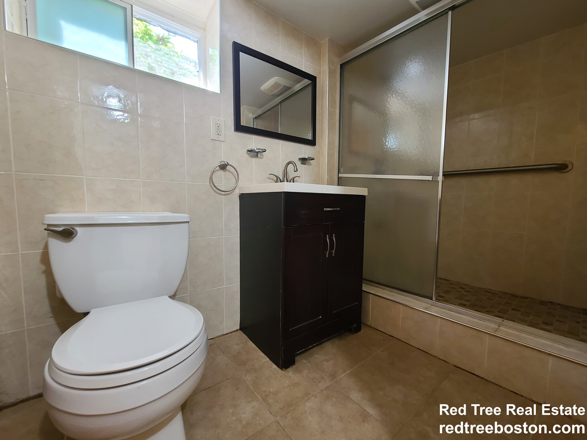1 bed, 1 bath apartment for rent at 21 Larose Pl Unit B, Brighton — photo 3 of 5