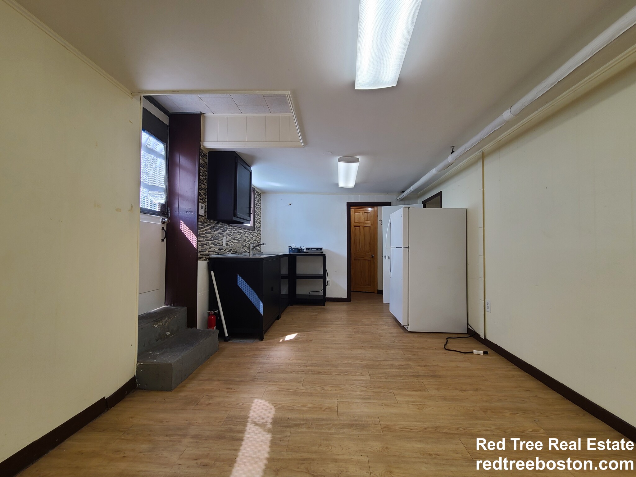 1 bed, 1 bath apartment for rent at 21 Larose Pl Unit B, Brighton — photo 2 of 5