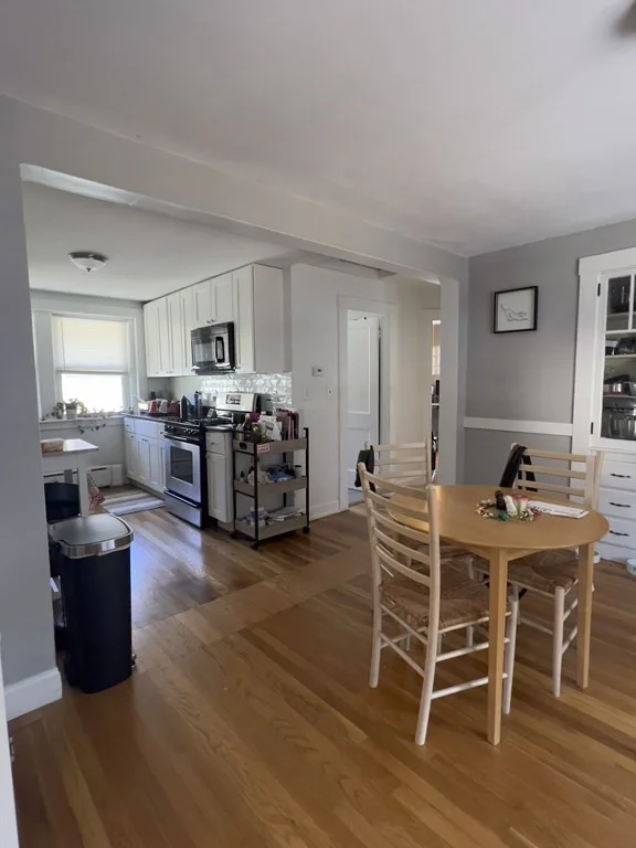 2 bed, 1 bath apartment for rent at 21 Leonard Rd Unit 2, Melrose — photo 4 of 9