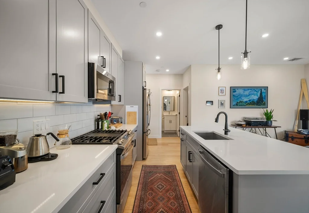 2 bed, 2 bath apartment for rent at 21 Lexington St Unit 304, Boston — photo 6 of 25