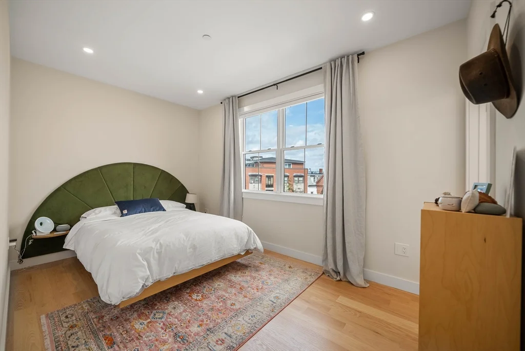 2 bed, 2 bath apartment for rent at 21 Lexington St Unit 304, Boston — photo 16 of 25