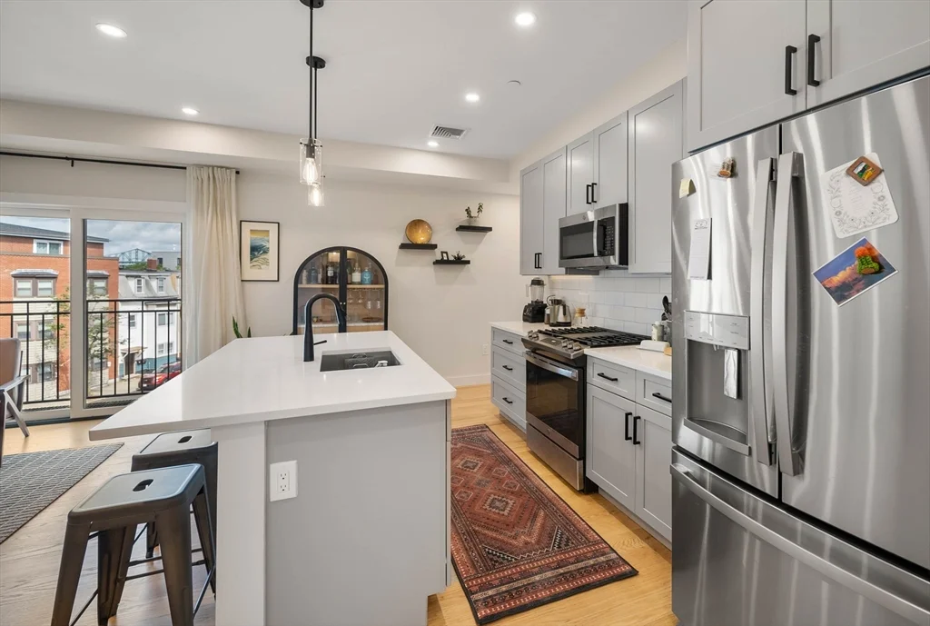 2 bed, 2 bath apartment for rent at 21 Lexington St Unit 304, Boston — photo 4 of 25