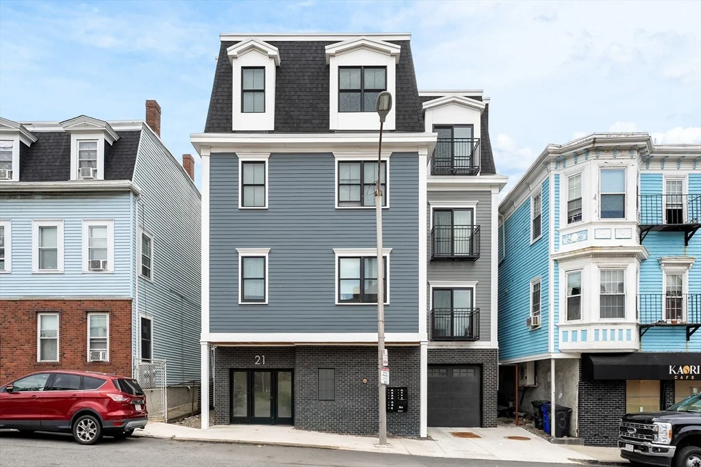 2 bed, 2 bath apartment for rent at 21 Lexington Unit 2, East Boston — photo 16 of 17