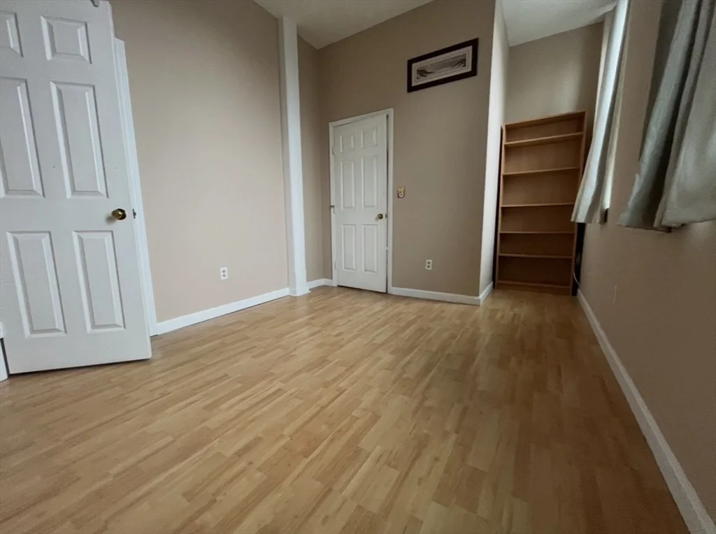 1 bed, 1 bath apartment for rent at 21 Linden St Unit 203, Quincy — photo 4 of 9