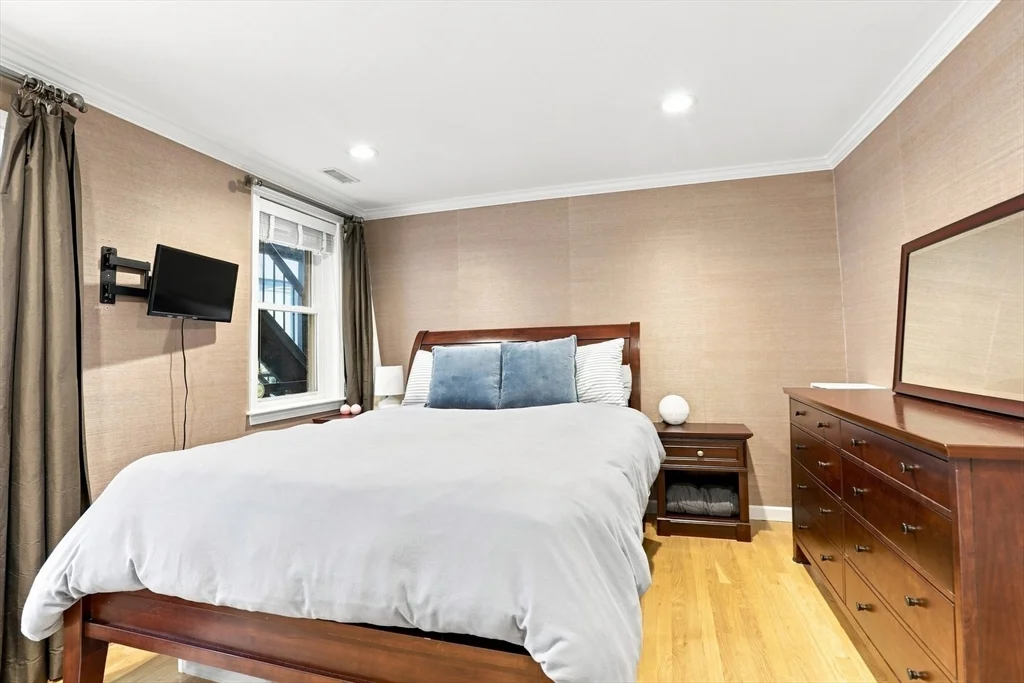 1 bed, 1 bath apartment for rent at 21 Main St Unit C, Charlestown — photo 8 of 12