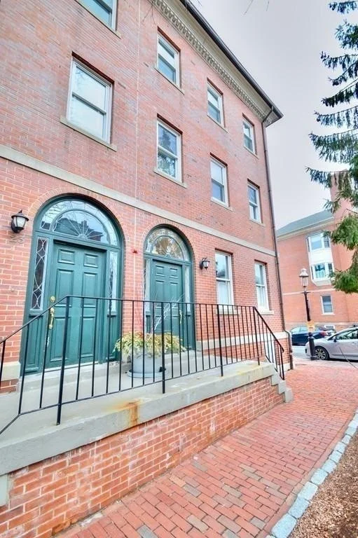 1 bed, 1 bath apartment for rent at 21 Main Unit D, Charlestown — photo 18 of 19