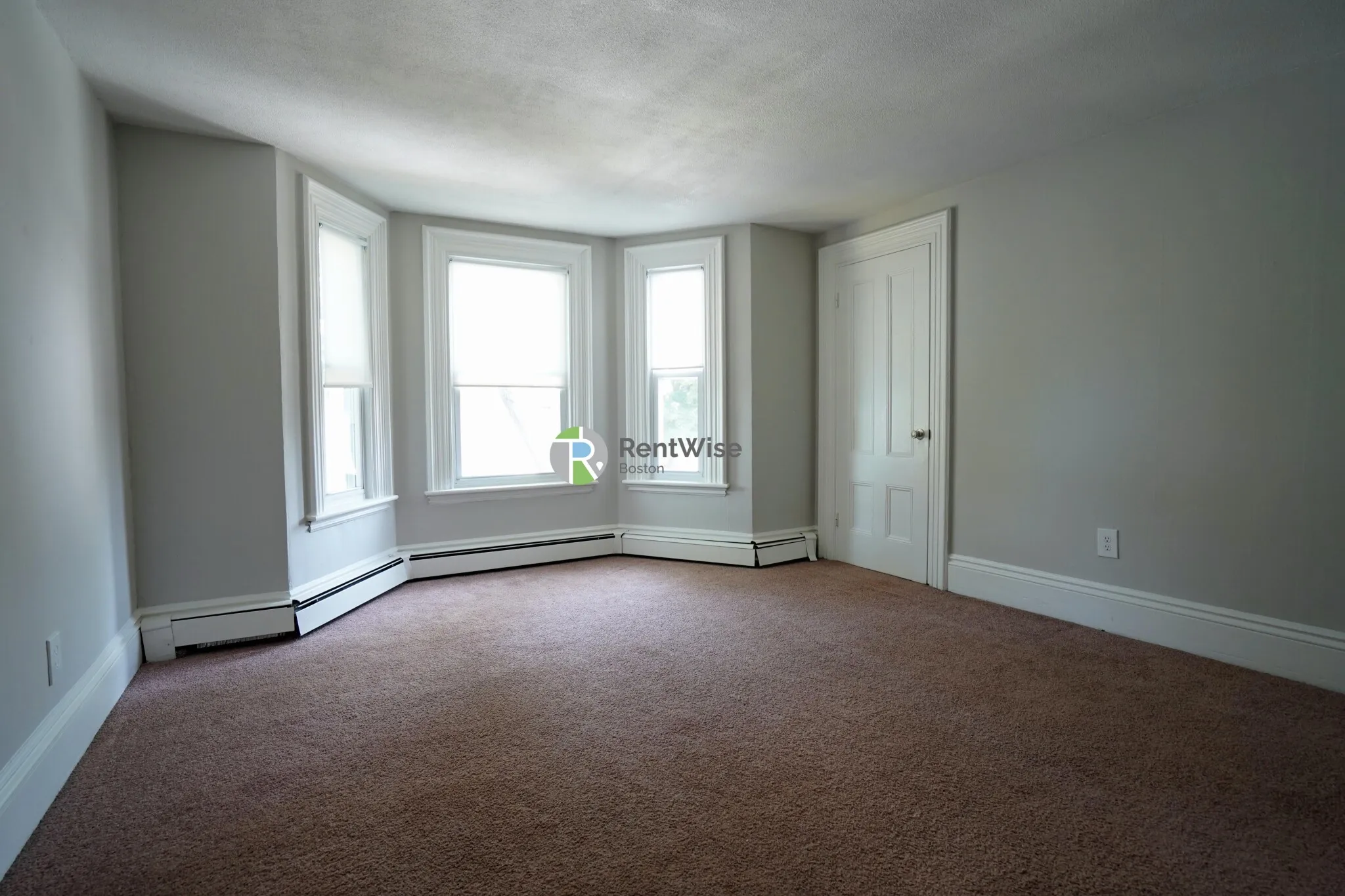 3 bed, 1 bath apartment for rent at 21 Mansfield St Unit 2, Allston — photo 1 of 16