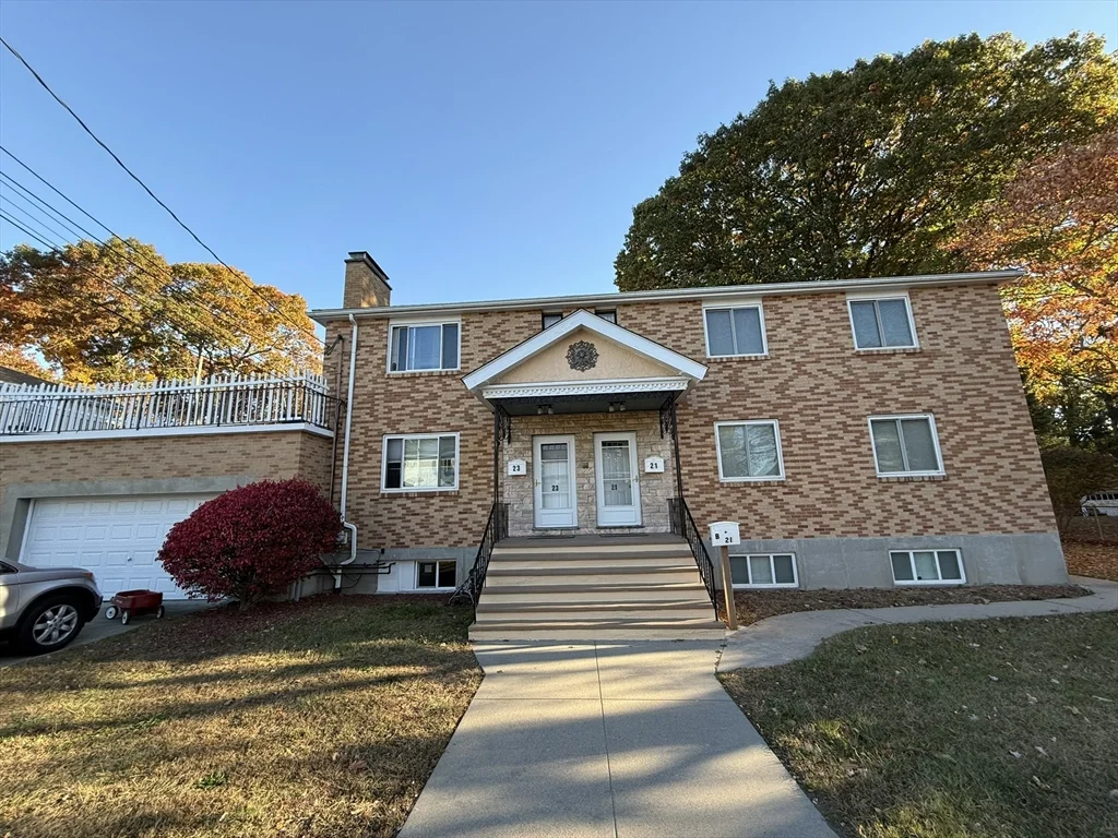 2 bed, 1 bath apartment for rent at 21 Maplewood St Unit B, West Roxbury — photo 1 of 10