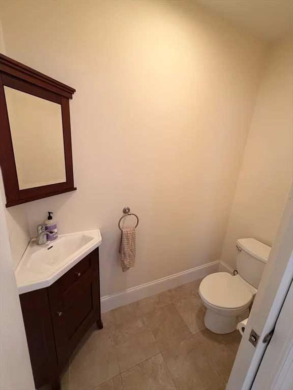 2 bed, 1 bath apartment for rent at 21 Marion Rd Unit 1, Belmont — photo 13 of 17