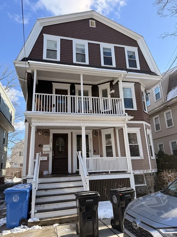 2 bed, 1 bath apartment for rent at 21 Marion Rd Unit 1, Belmont — photo 16 of 17