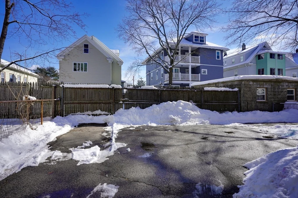 2 bed, 1 bath apartment for rent at 21 Marion Rd Unit 1, Belmont — photo 15 of 17