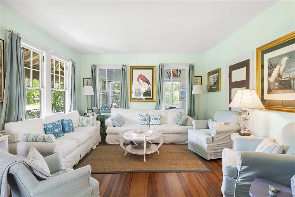 4 bed, 4+ bath apartment for rent at 21 Mckinley, Nantucket — photo 9 of 27
