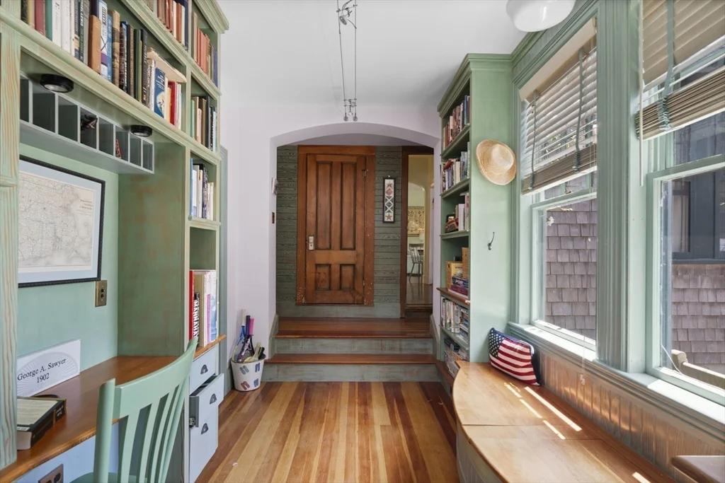 4 bed, 4+ bath apartment for rent at 21 Mckinley, Nantucket — photo 23 of 27