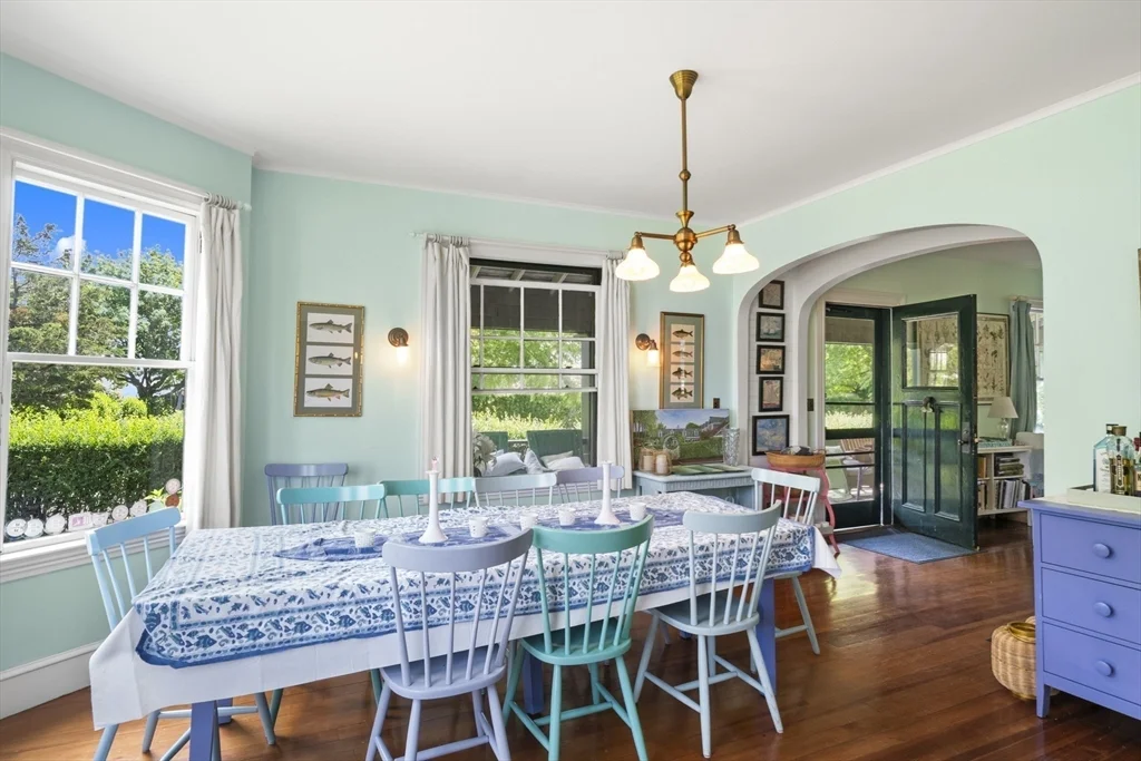 4 bed, 4+ bath apartment for rent at 21 Mckinley, Nantucket — photo 8 of 27