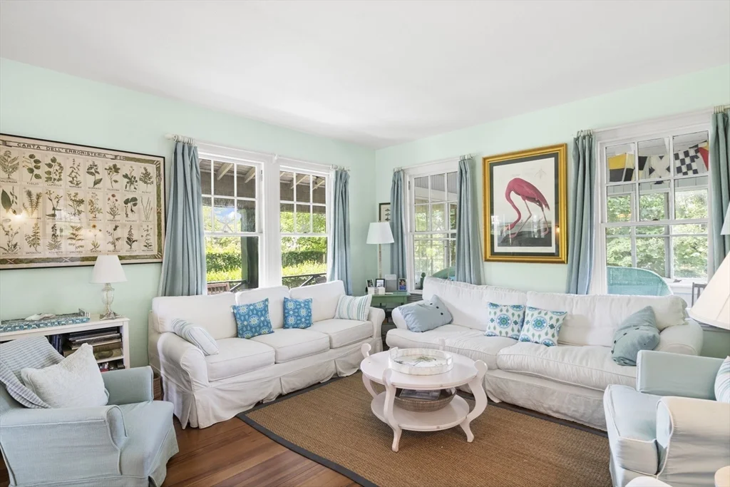 4 bed, 4+ bath apartment for rent at 21 Mckinley, Nantucket — photo 10 of 27