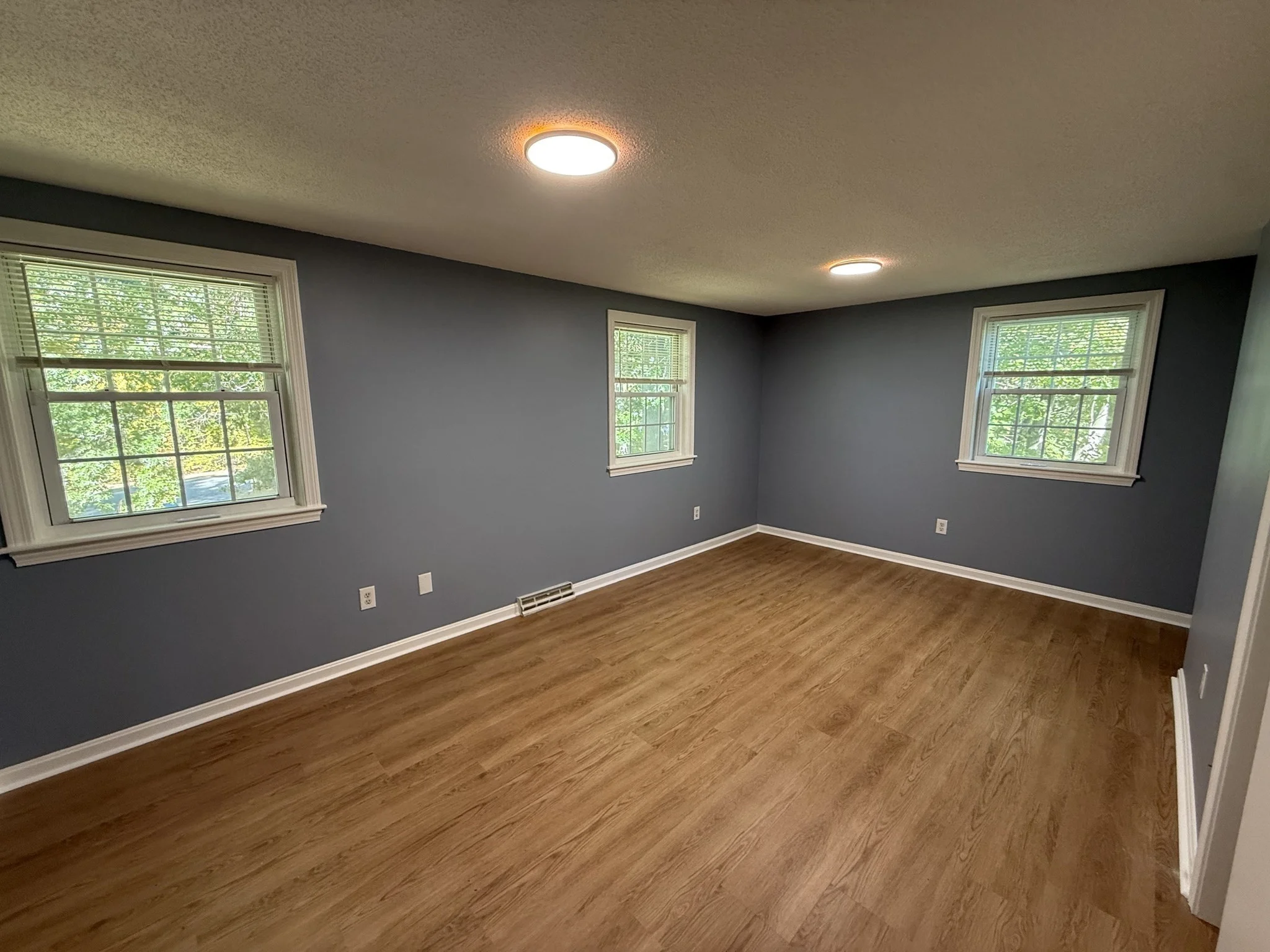 3 bed, 1 bath apartment for rent at 21 Meadowbrook Ln Unit 21, Easton — photo 17 of 33