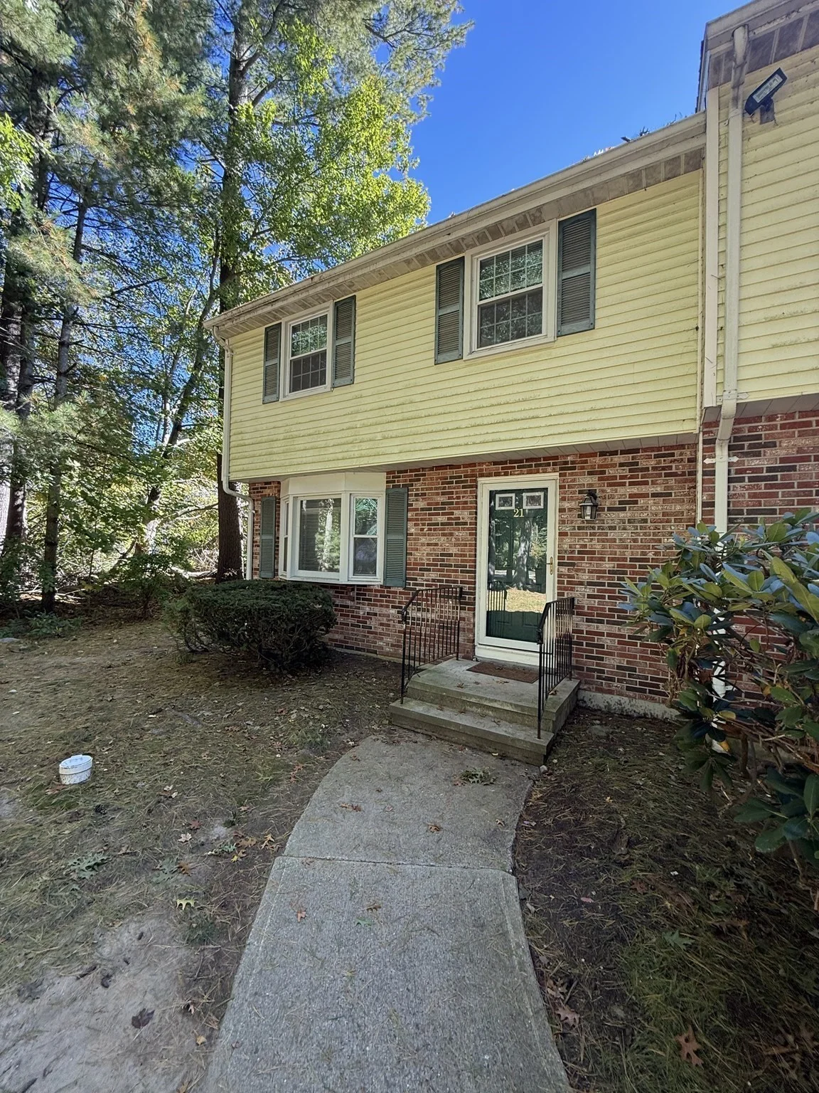 3 bed, 1 bath apartment for rent at 21 Meadowbrook Ln Unit 21, Easton — photo 30 of 33