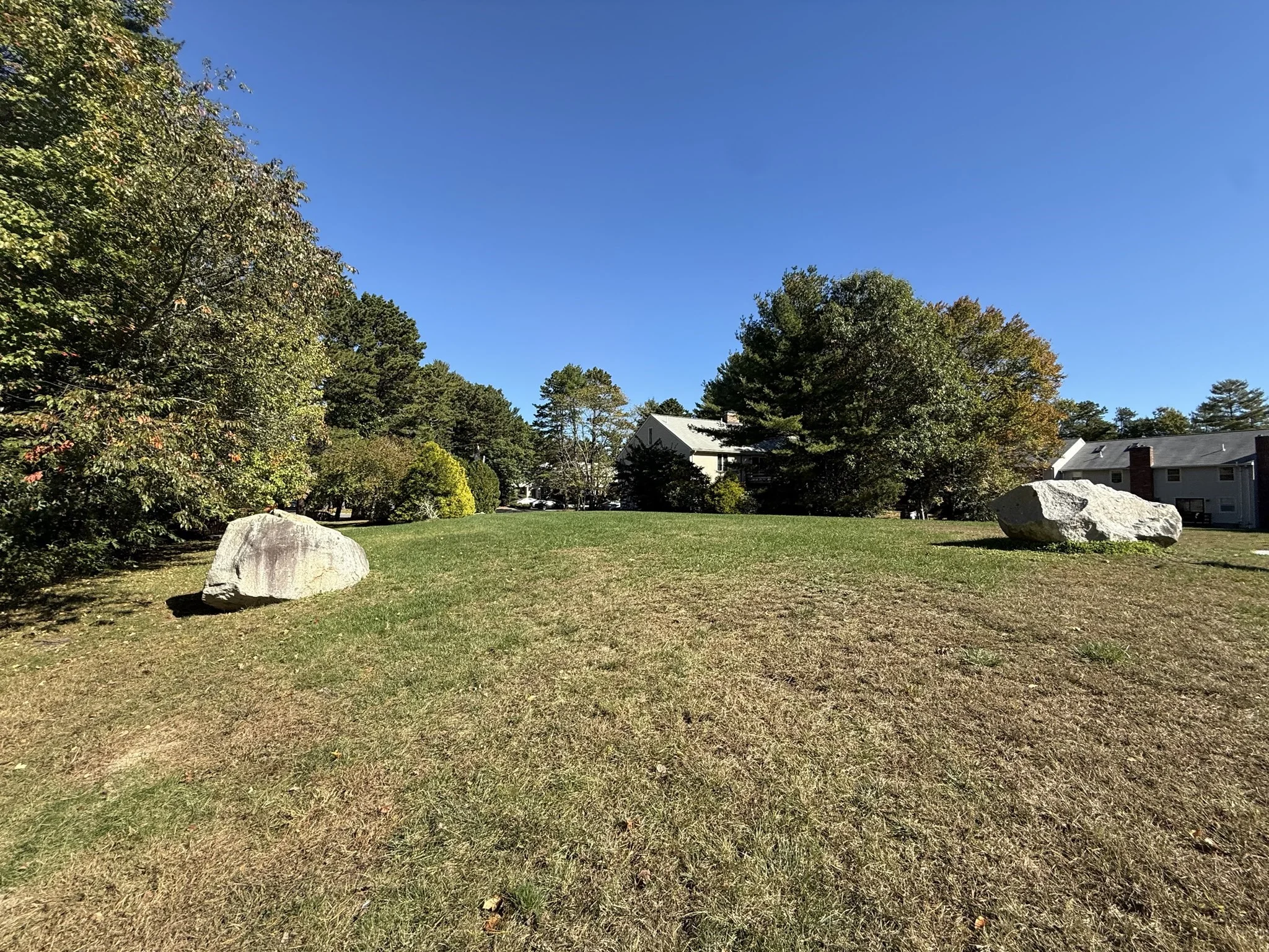 3 bed, 1 bath apartment for rent at 21 Meadowbrook Ln Unit 21, Easton — photo 33 of 33