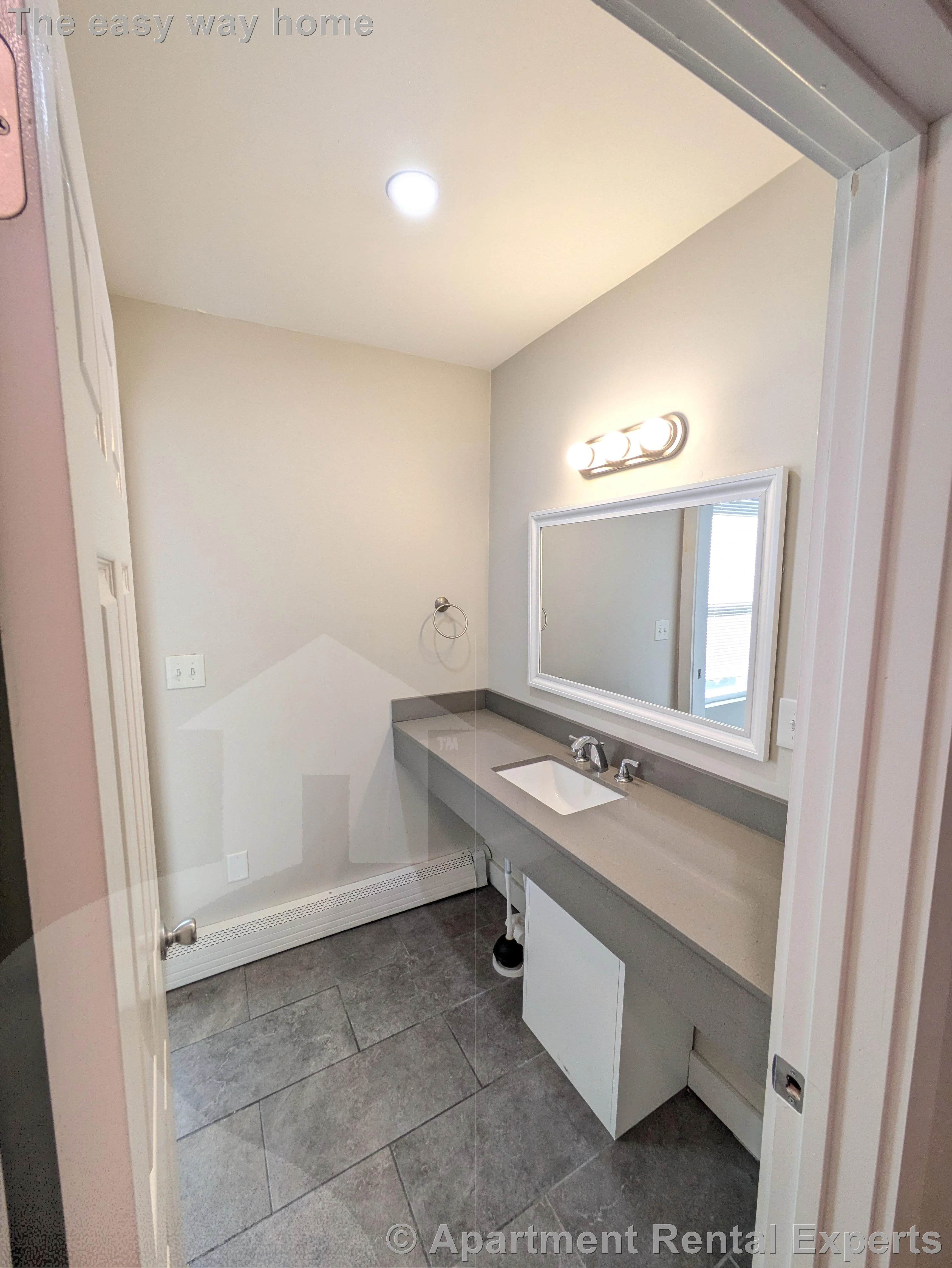 3 bed, 2 bath apartment for rent at 21 Medford St Unit 2, Other — photo 4 of 14