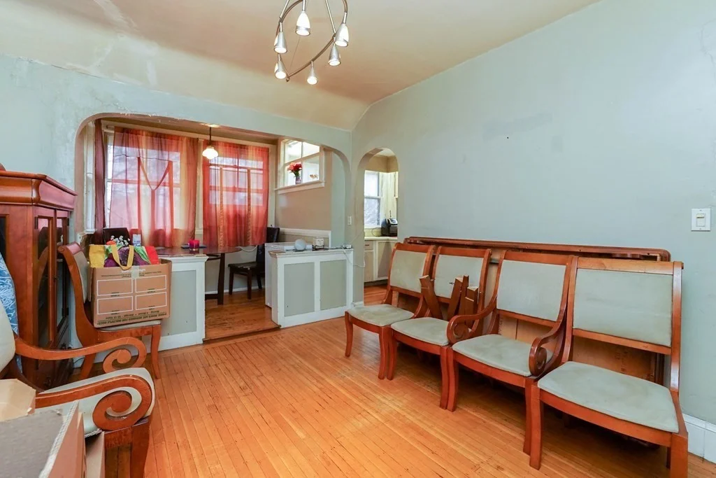 3 bed, 2 bath apartment for rent at 21 Melville Ave Unit 2, Dorchester — photo 3 of 11