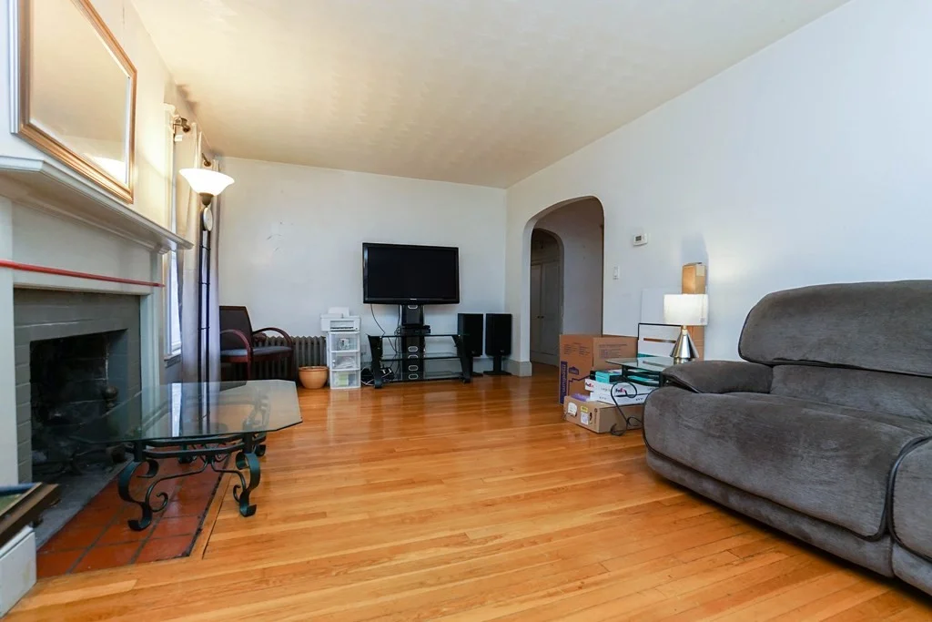 3 bed, 2 bath apartment for rent at 21 Melville Ave Unit 2, Dorchester — photo 5 of 11
