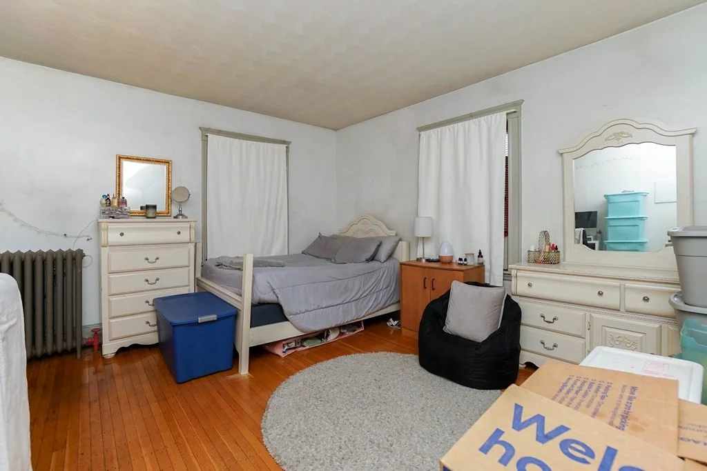 3 bed, 2 bath apartment for rent at 21 Melville Ave Unit 2, Dorchester — photo 8 of 11