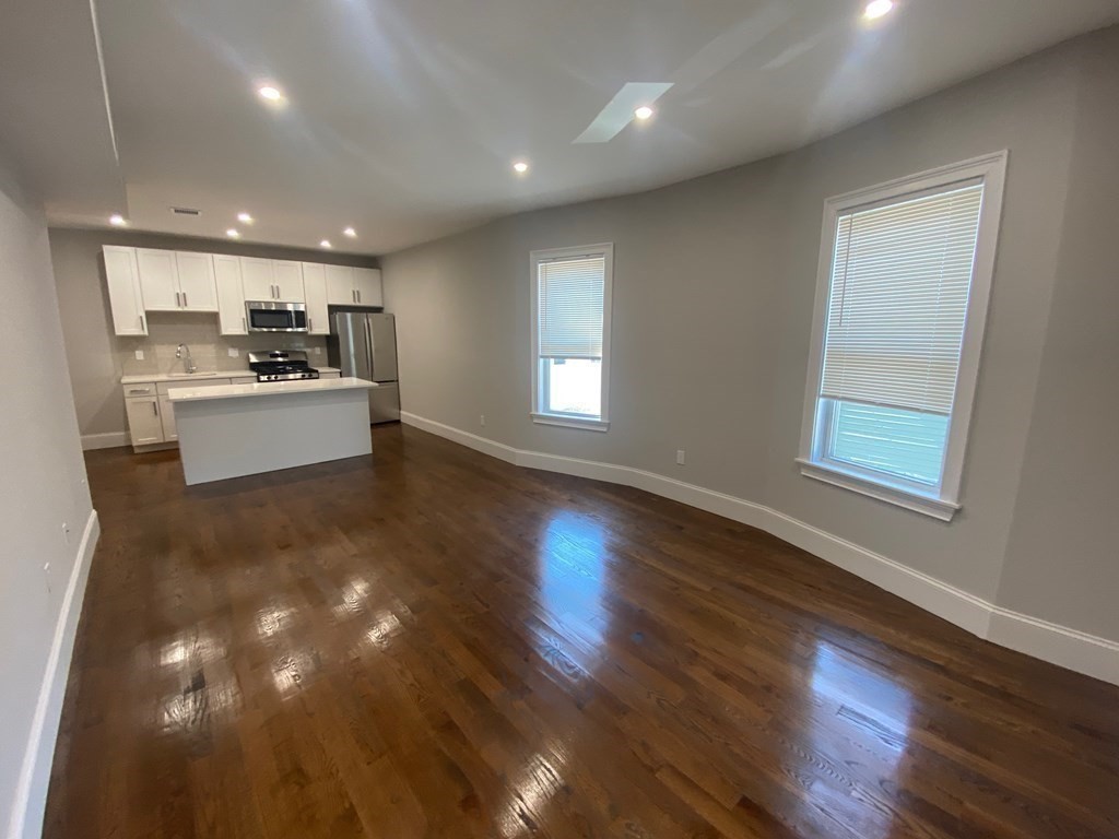 4 bed, 2 bath apartment for rent at 21 Mount Vernon St Unit 3, Dorchester — photo 2 of 9