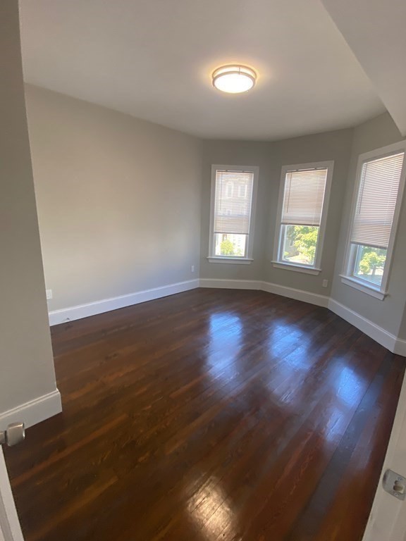 4 bed, 2 bath apartment for rent at 21 Mount Vernon St Unit 3, Dorchester — photo 5 of 9